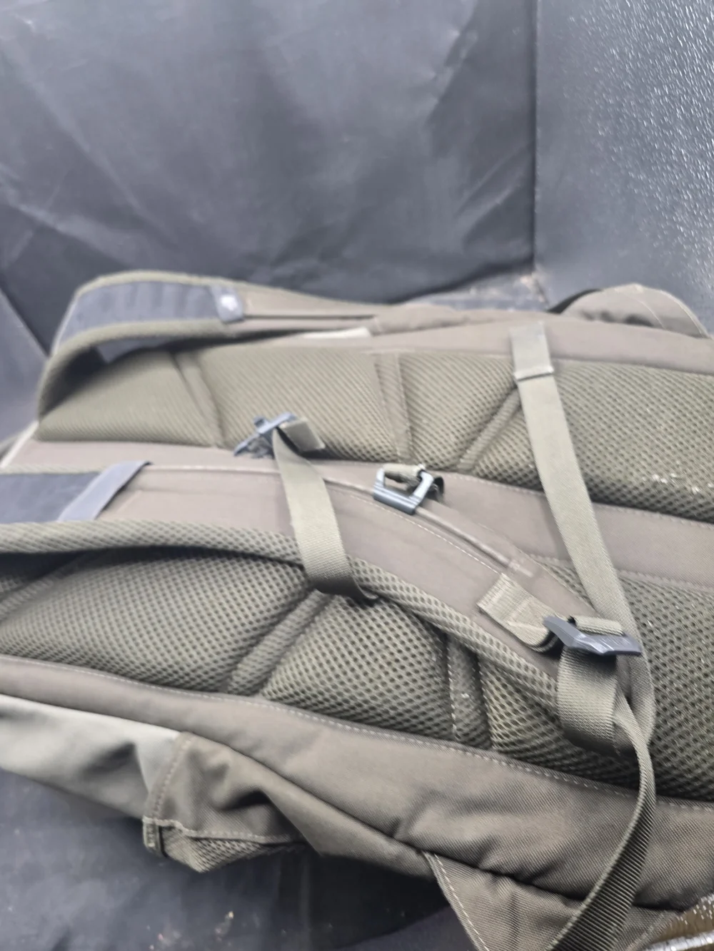 The North Face Vault Backpack in‎ Olive Green